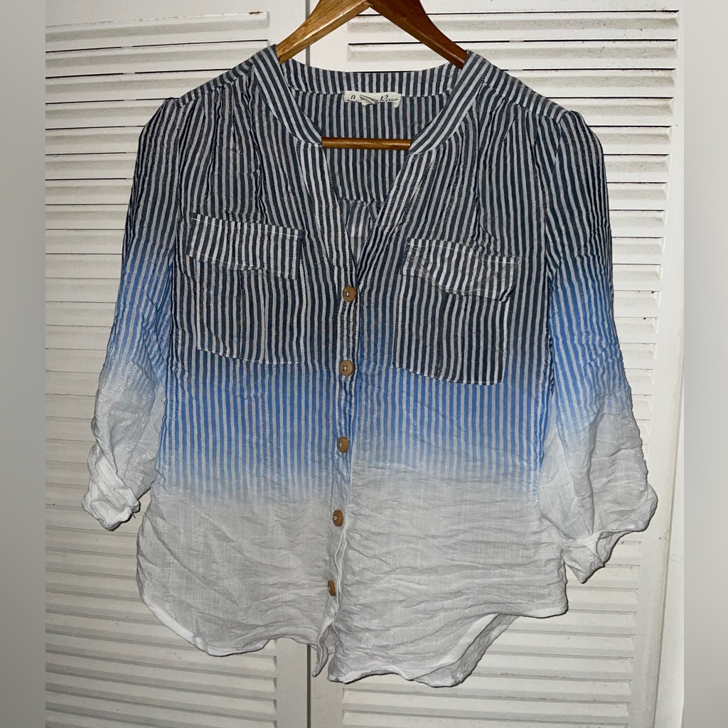 Indigo Rose Shirt 3/4 Sleeve Size Small Women’s Blue White Black